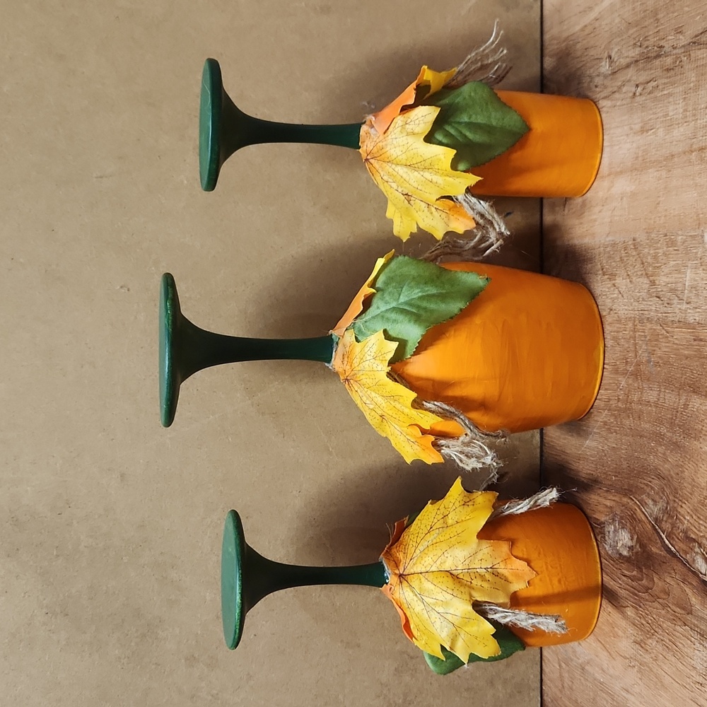 🎄Hand Crafted Pumpkin Wine Glass Candle Holder Set of 3 - Picture 3 of 8